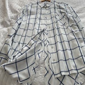 GUC - Jachs Girlfriend/New York … Adorable top ! Size 2X blue and white.💙